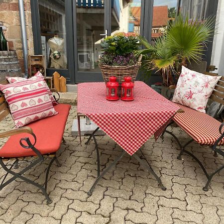 Gaestehaus Sellemols Ferienwohnung Korbmacher Heuchelheim-Klingen Exterior foto
