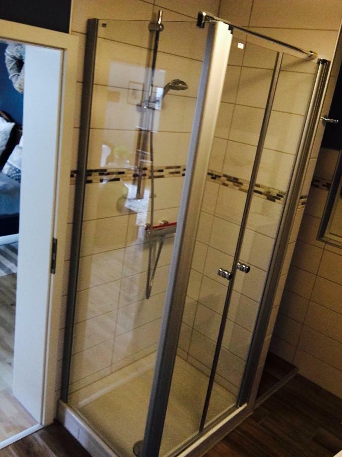 Gaestehaus Sellemols Ferienwohnung Korbmacher Heuchelheim-Klingen Exterior foto